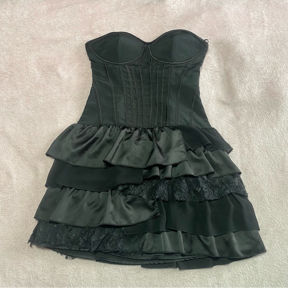 guess ruffled corset minidress - Picture 2 of 6